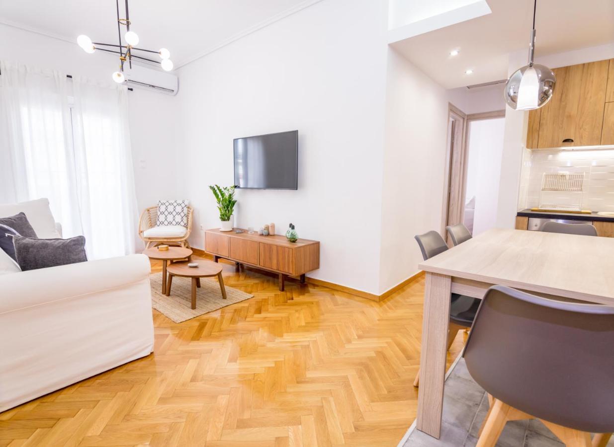 In The Shadow Of Acropolis - Spacious & Lovely Apt Athens Exterior photo